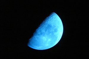 Голубая луна появится 18 мая